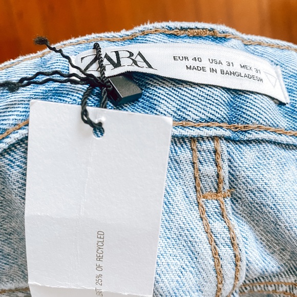 ZARA // light wash mid rise jeans straight leg - Picture 4 of 4